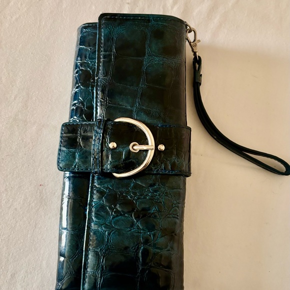 Kelly & Katie Blue Crocodile-embossed Style Wallet with Silver-tone buckle - Picture 9 of 10